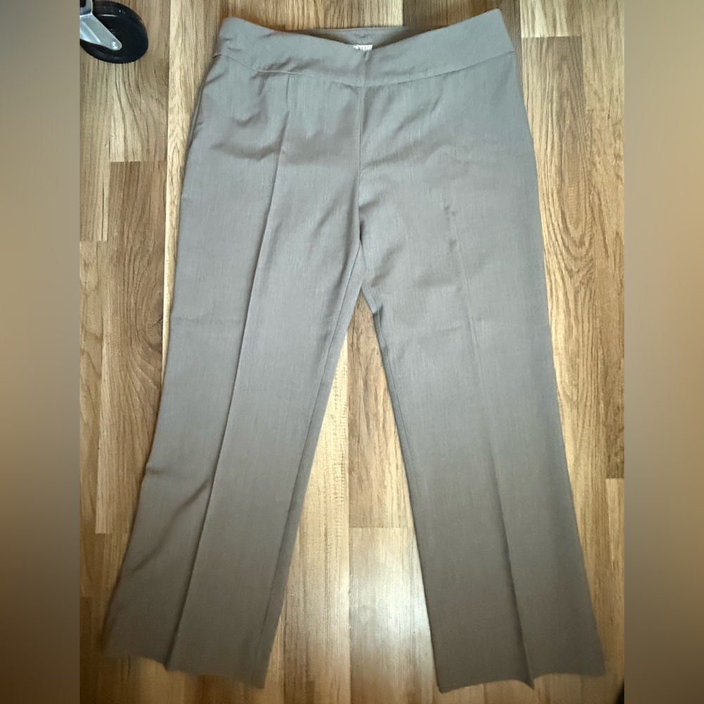 Bundle of Roz & Ali Pull on Tummy Control Pants - Picture 4 of 7